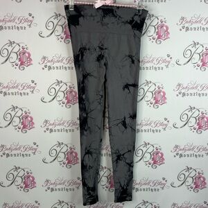 Leggings tights scrunch bum stretchy grey and Black Tie-Dye Leggings